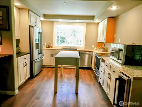 23618 SE Tiger Mountain Road Issaquah WA 98027