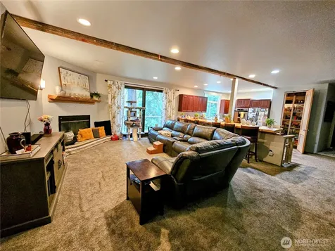 23618 SE Tiger Mountain Road Issaquah WA 98027