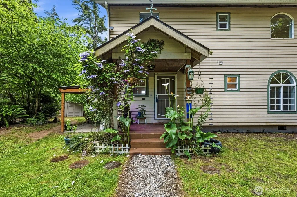 11209 Riviera Drive Anderson Island WA 98303
