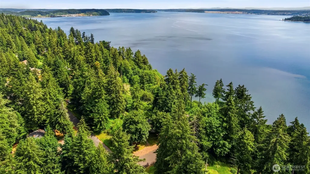 11209 Riviera Drive Anderson Island WA 98303