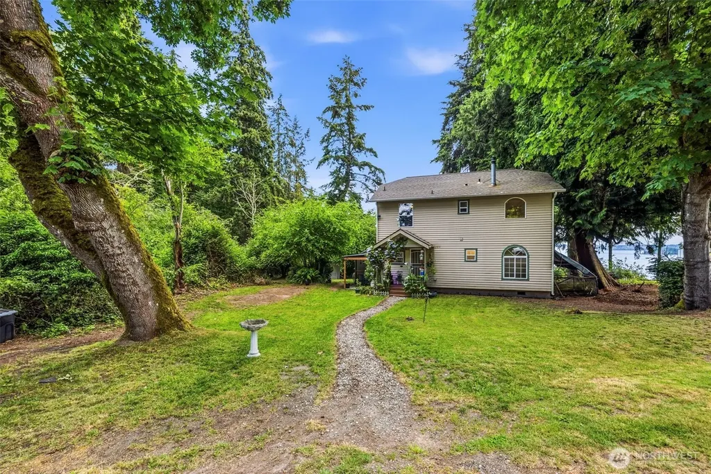 11209 Riviera Drive Anderson Island WA 98303