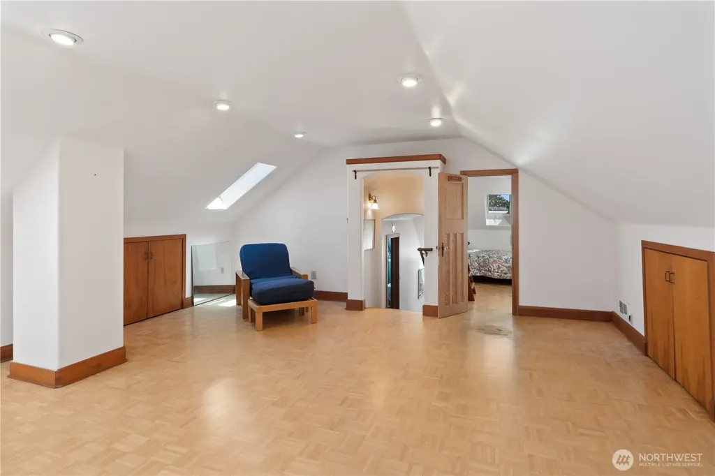 538 Adams Street Port Townsend WA 98368