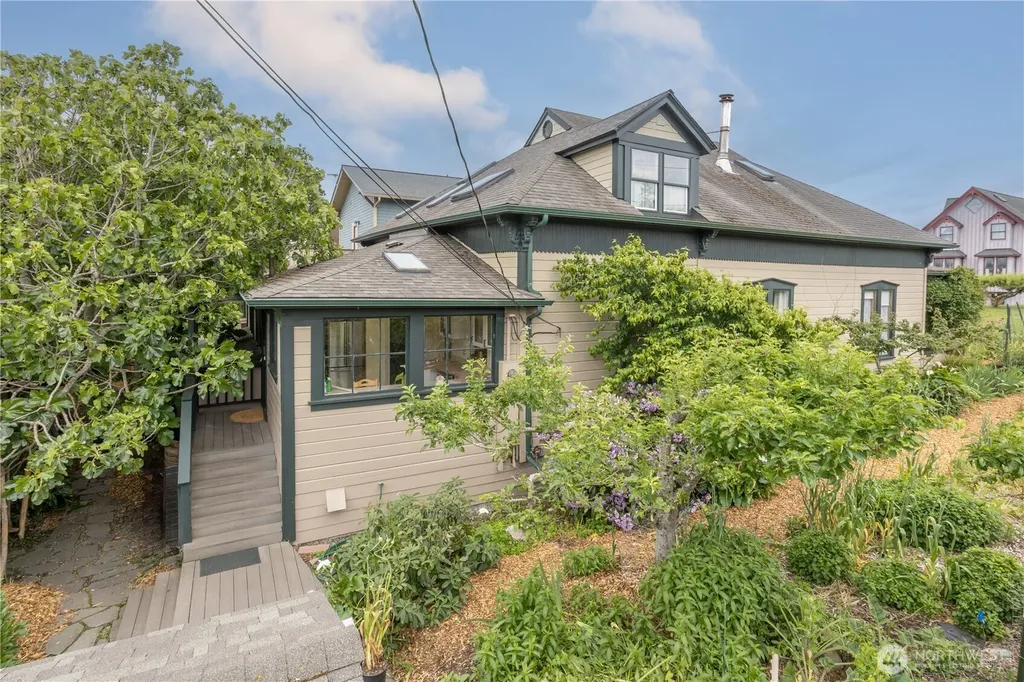 538 Adams Street Port Townsend WA 98368