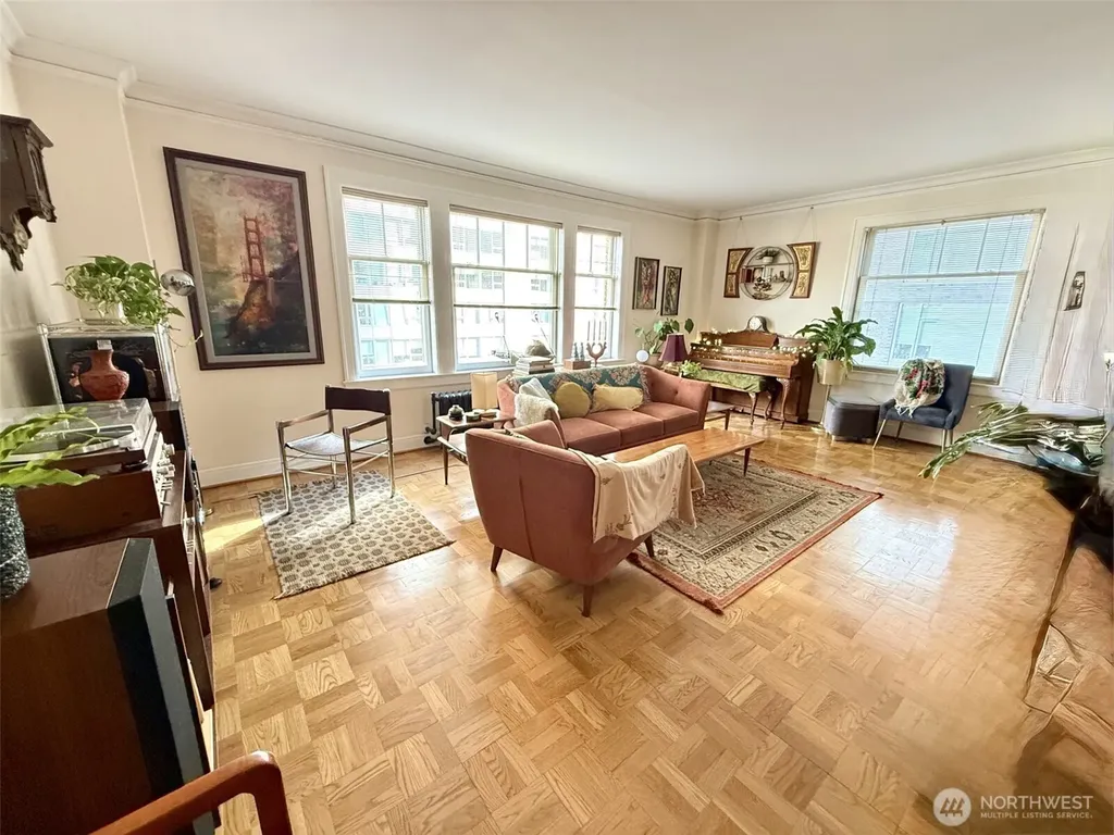 1017 Minor Avenue Seattle WA 98104
