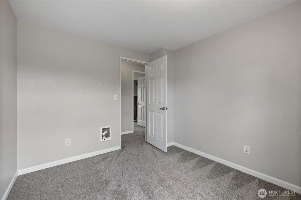 19119 71st Avenue Ct E Puyallup WA 98375