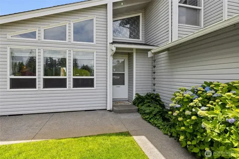 19119 71st Avenue Ct E Puyallup WA 98375