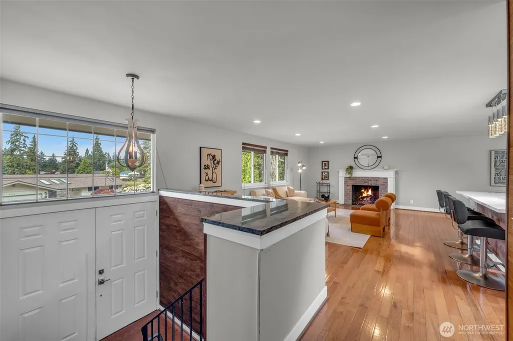 32212 25th Ave SW Federal Way WA 98023