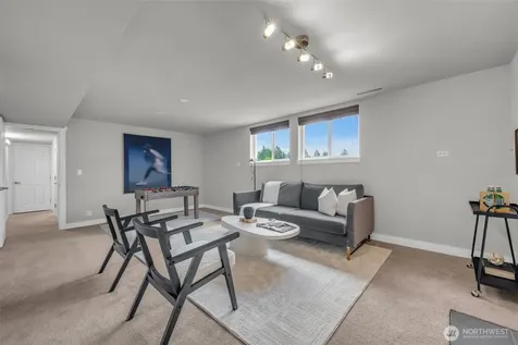32212 25th Ave SW Federal Way WA 98023