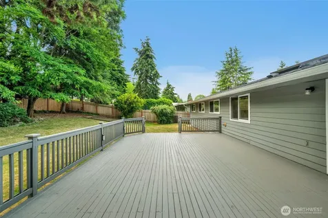 32212 25th Ave SW Federal Way WA 98023