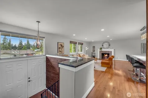 32212 25th Ave SW Federal Way WA 98023