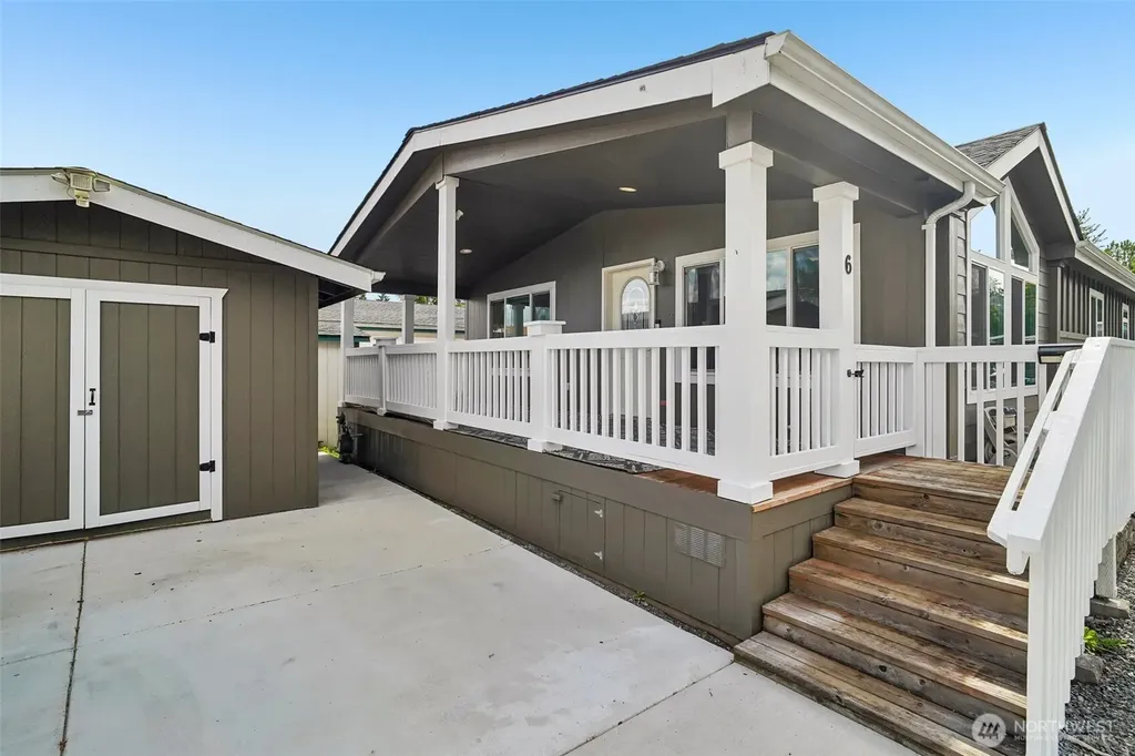 14322 Admiralty Way Lynnwood WA 98087