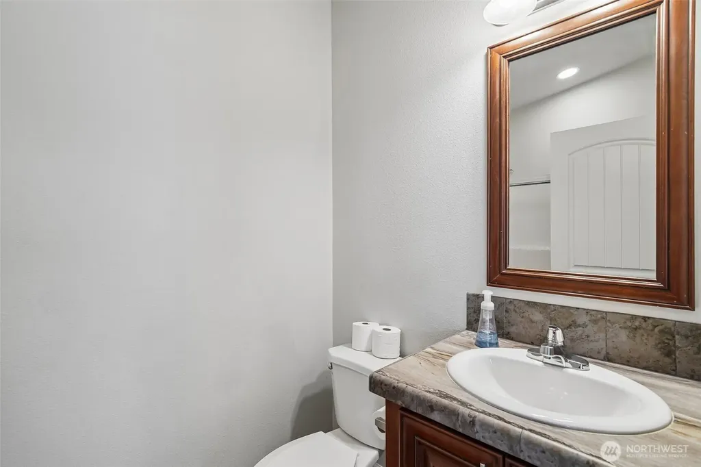 14322 Admiralty Way Lynnwood WA 98087