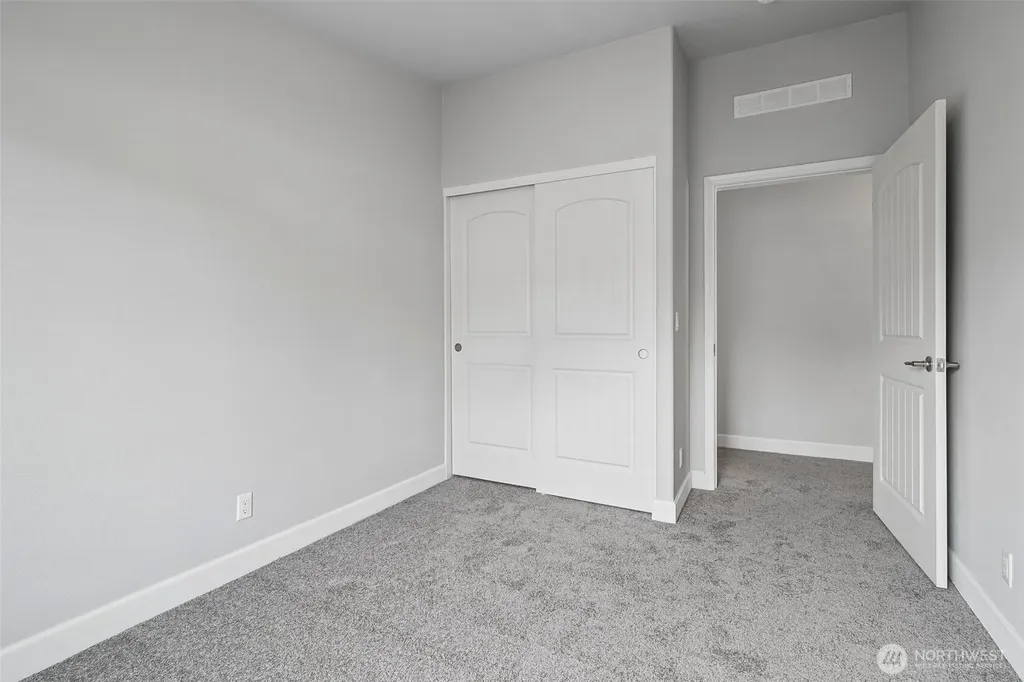 14322 Admiralty Way Lynnwood WA 98087