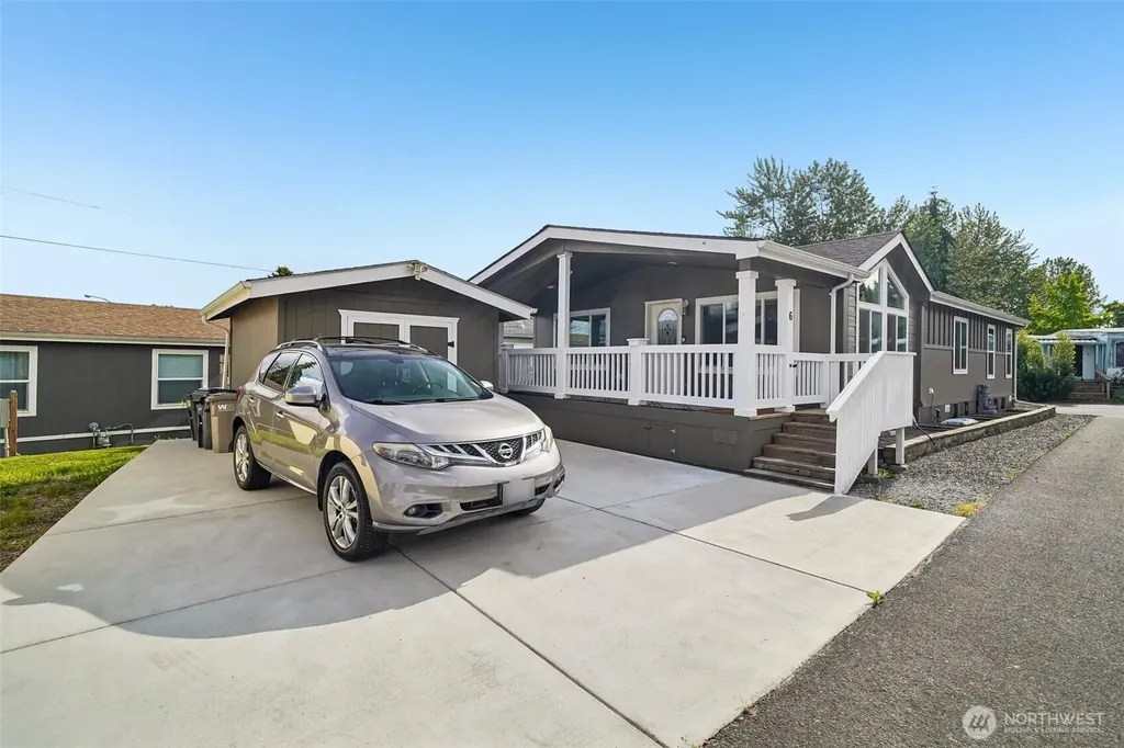 14322 Admiralty Way Lynnwood WA 98087