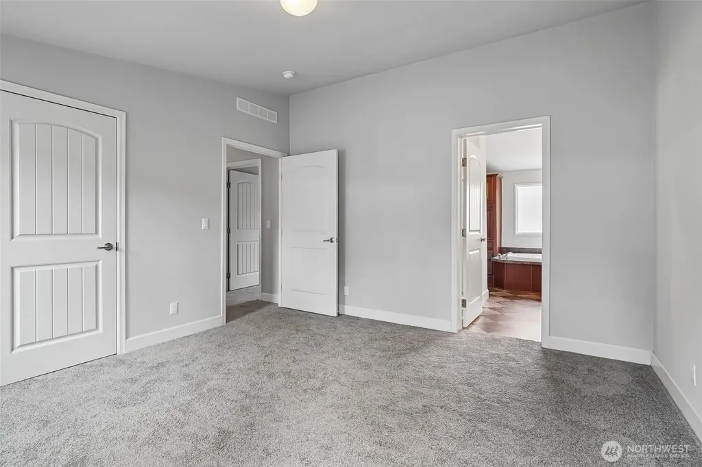 14322 Admiralty Way Lynnwood WA 98087