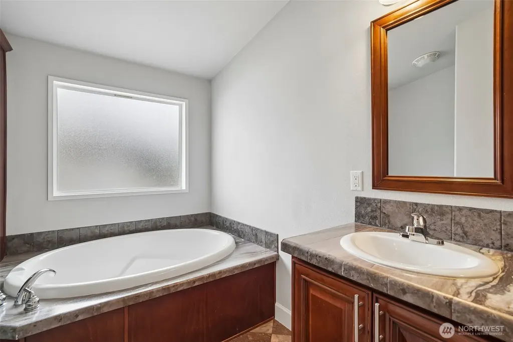 14322 Admiralty Way Lynnwood WA 98087