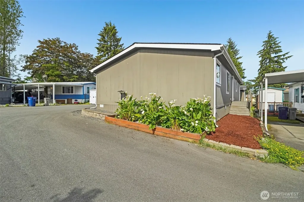 14322 Admiralty Way Lynnwood WA 98087