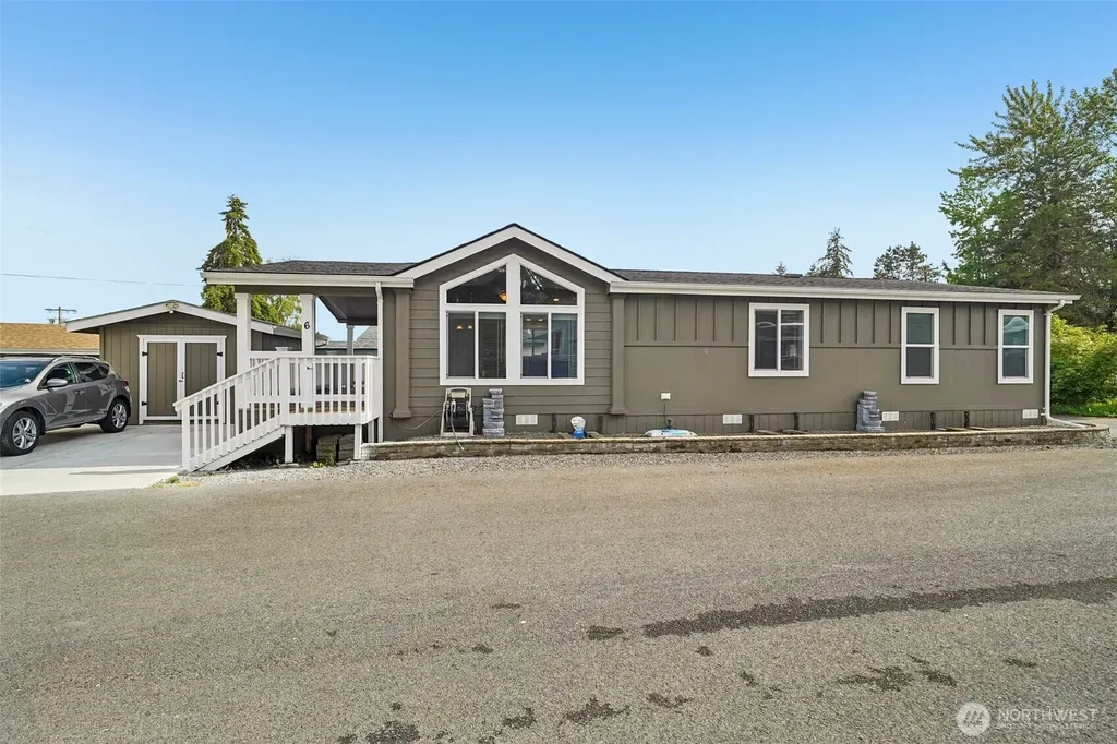 14322 Admiralty Way Lynnwood WA 98087