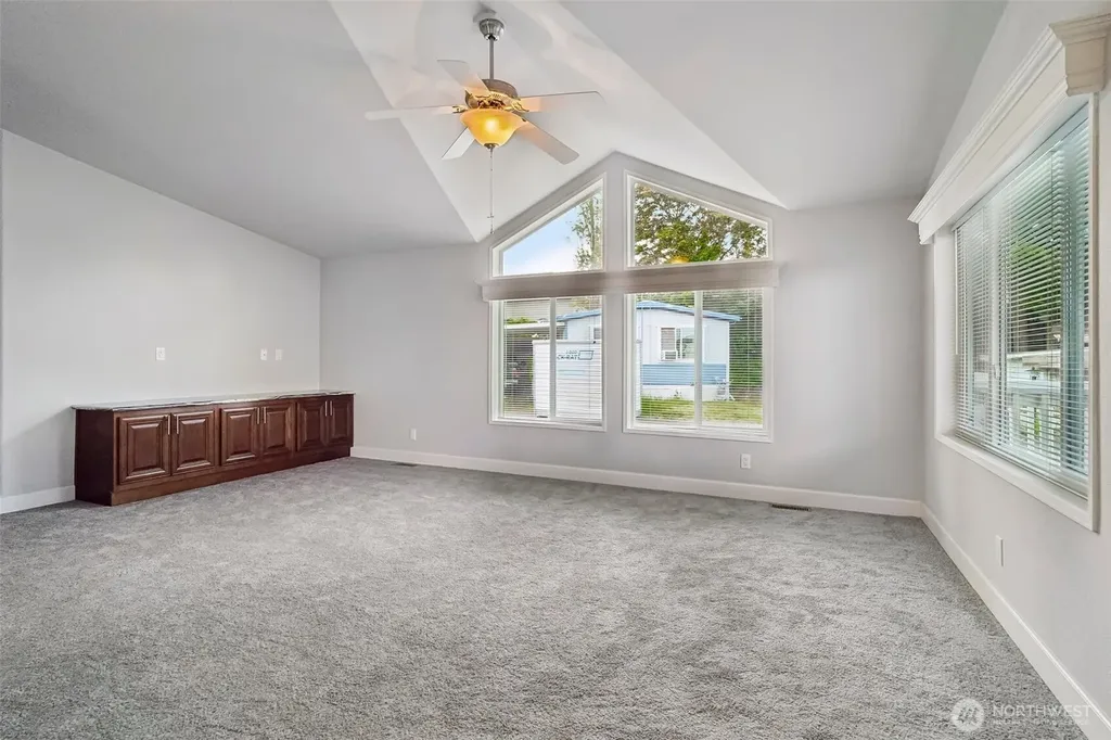 14322 Admiralty Way Lynnwood WA 98087