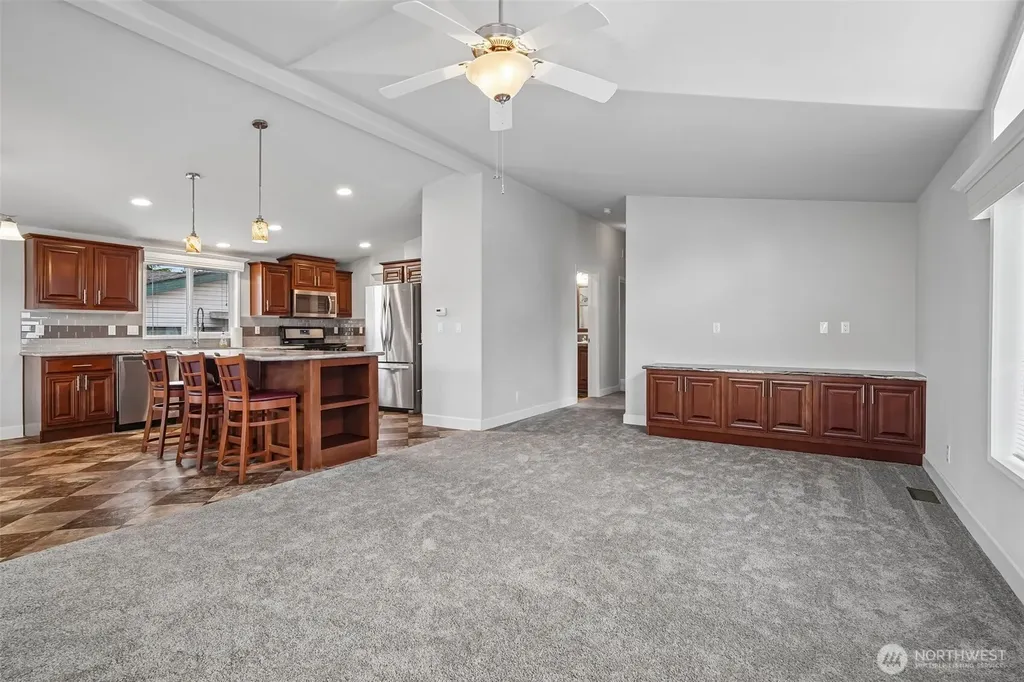 14322 Admiralty Way Lynnwood WA 98087