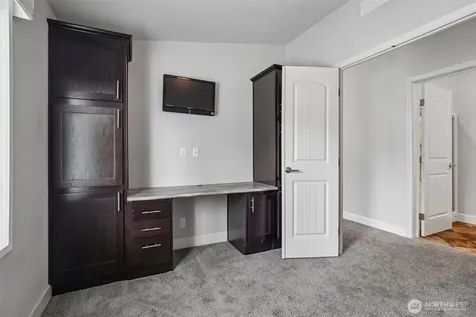 14322 Admiralty Way Lynnwood WA 98087