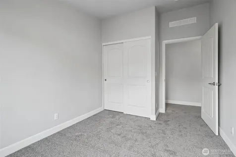 14322 Admiralty Way Lynnwood WA 98087