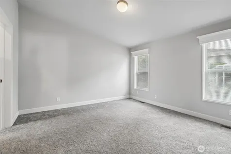 14322 Admiralty Way Lynnwood WA 98087