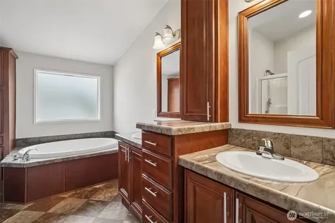 14322 Admiralty Way Lynnwood WA 98087