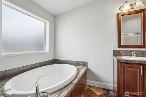 14322 Admiralty Way Lynnwood WA 98087