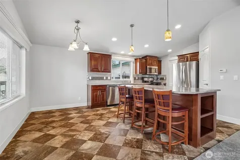 14322 Admiralty Way Lynnwood WA 98087