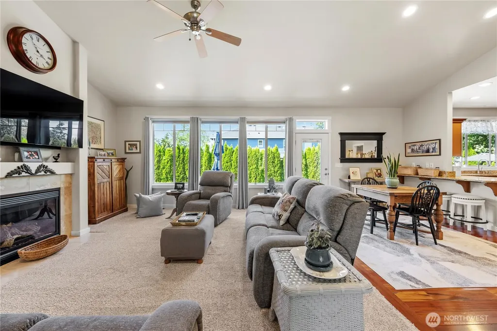 208 Lilly Lane Mount Vernon WA 98274