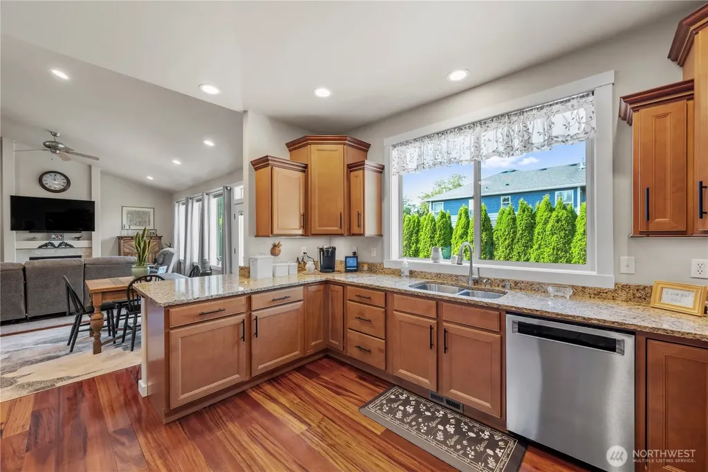 208 Lilly Lane Mount Vernon WA 98274