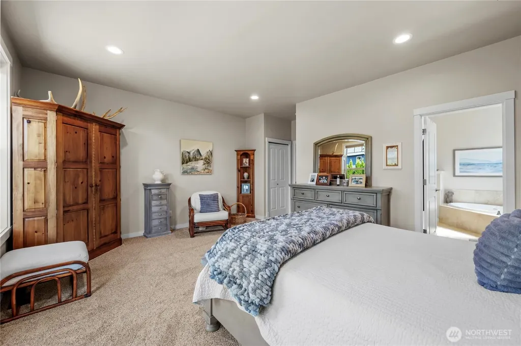 208 Lilly Lane Mount Vernon WA 98274