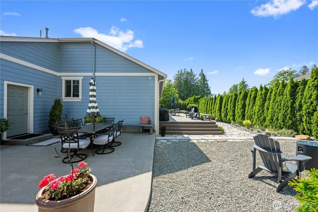 208 Lilly Lane Mount Vernon WA 98274