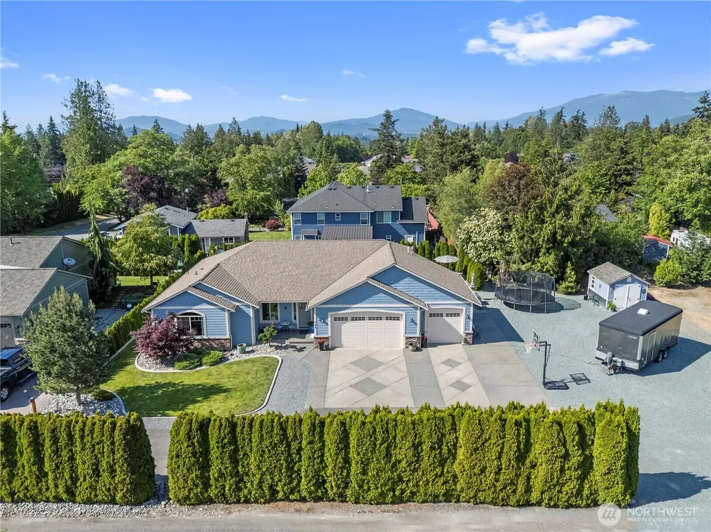 208 Lilly Lane Mount Vernon WA 98274