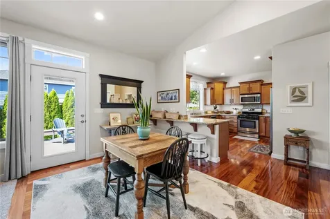 208 Lilly Lane Mount Vernon WA 98274