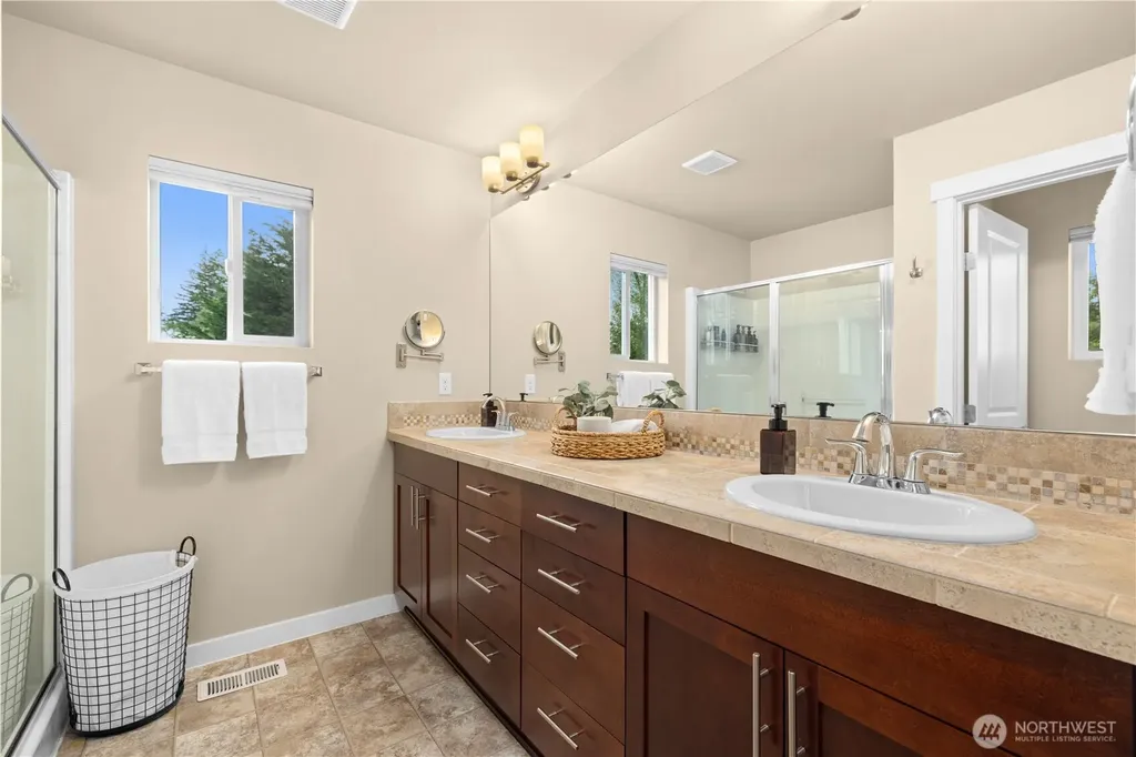2302 63rd Street SE Auburn WA 98092