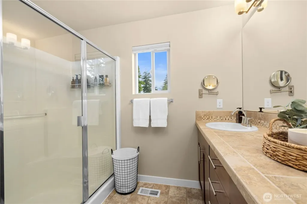 2302 63rd Street SE Auburn WA 98092