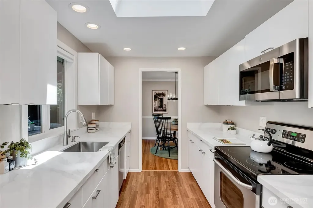 14004 SE 20th Street Bellevue WA 98007