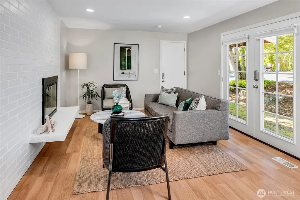 14004 SE 20th Street Bellevue WA 98007