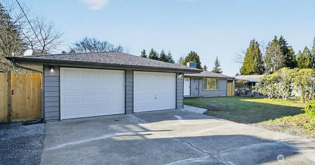 17843 110th Avenue SE Renton WA 98055