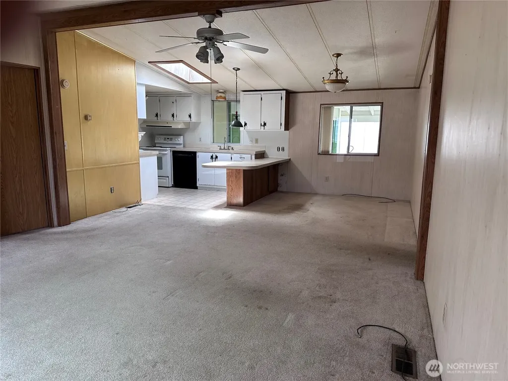 325 N 5th Avenue Sequim WA 98382