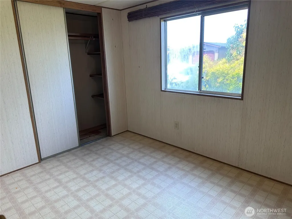 325 N 5th Avenue Sequim WA 98382