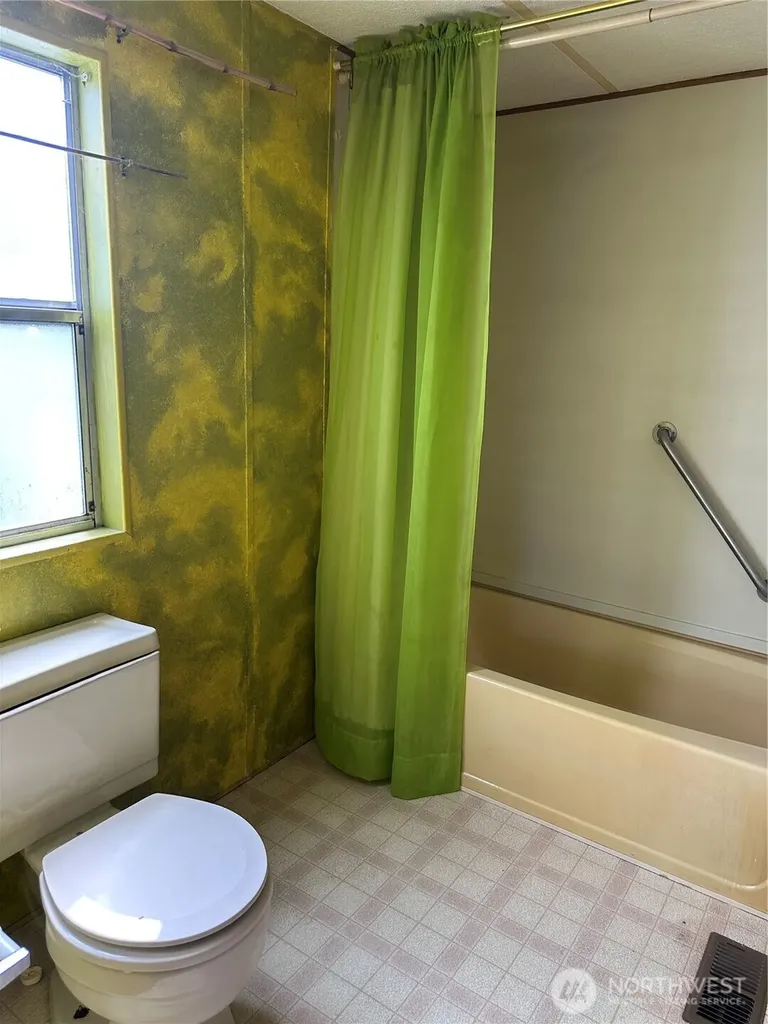 325 N 5th Avenue Sequim WA 98382