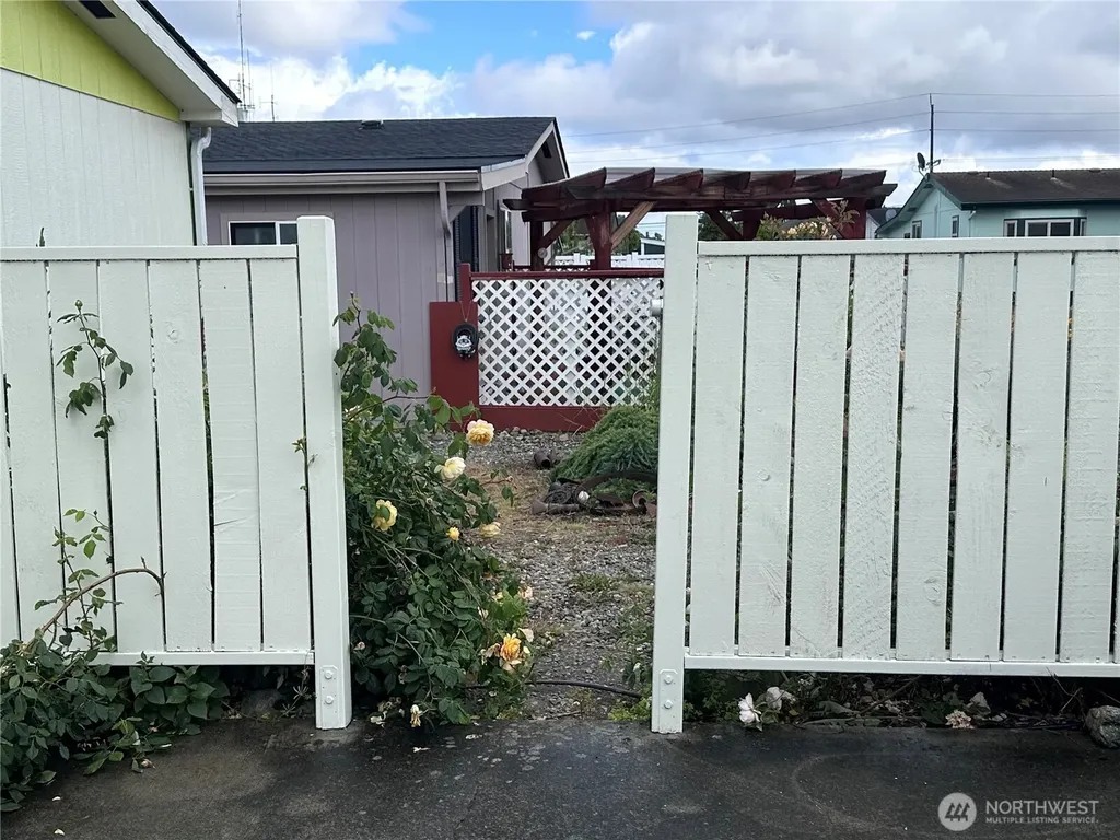 325 N 5th Avenue Sequim WA 98382