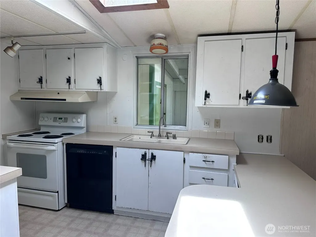 325 N 5th Avenue Sequim WA 98382