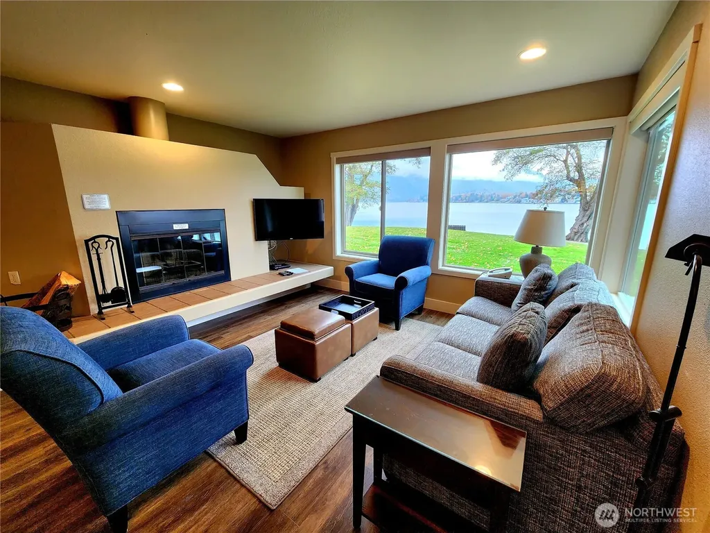 1 Beach 589-d Manson WA 98831