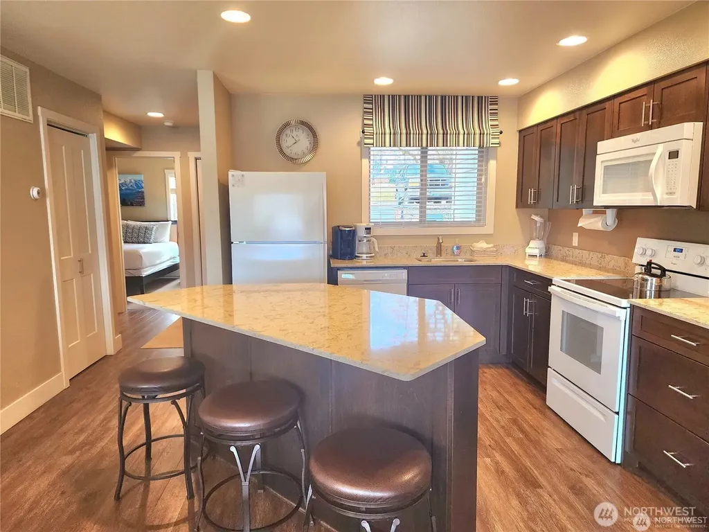 1 Beach 589-d Manson WA 98831