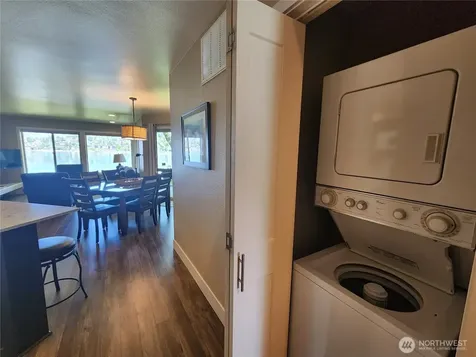 1 Beach 589-d Manson WA 98831