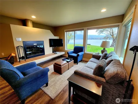 1 Beach 589-d Manson WA 98831